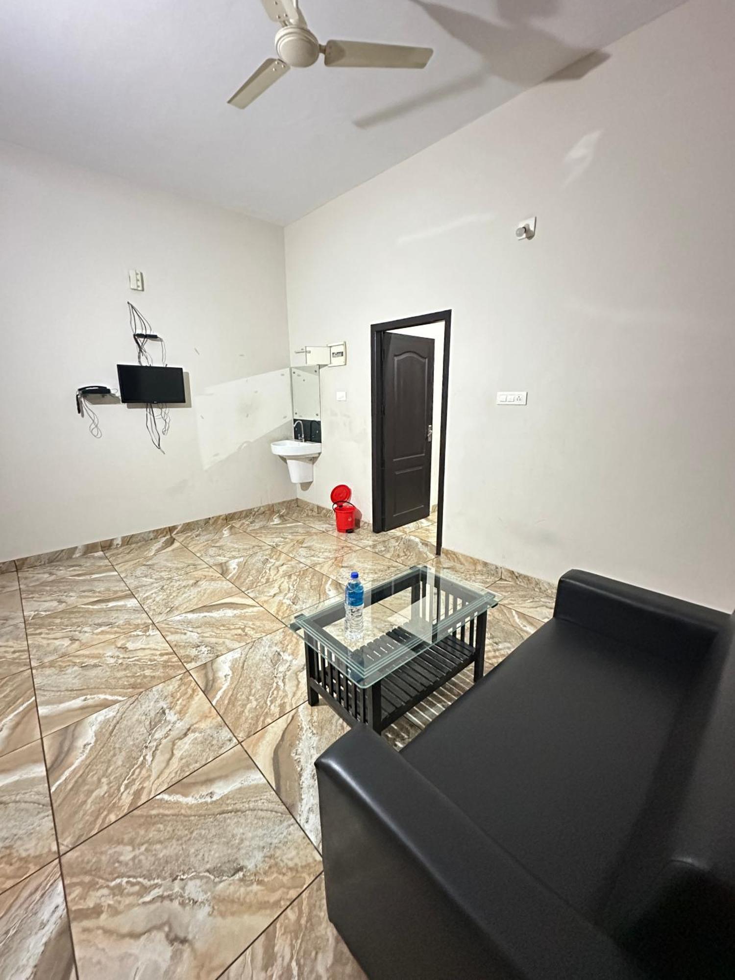 Hotel Zahir Residency Kondotty Exterior foto