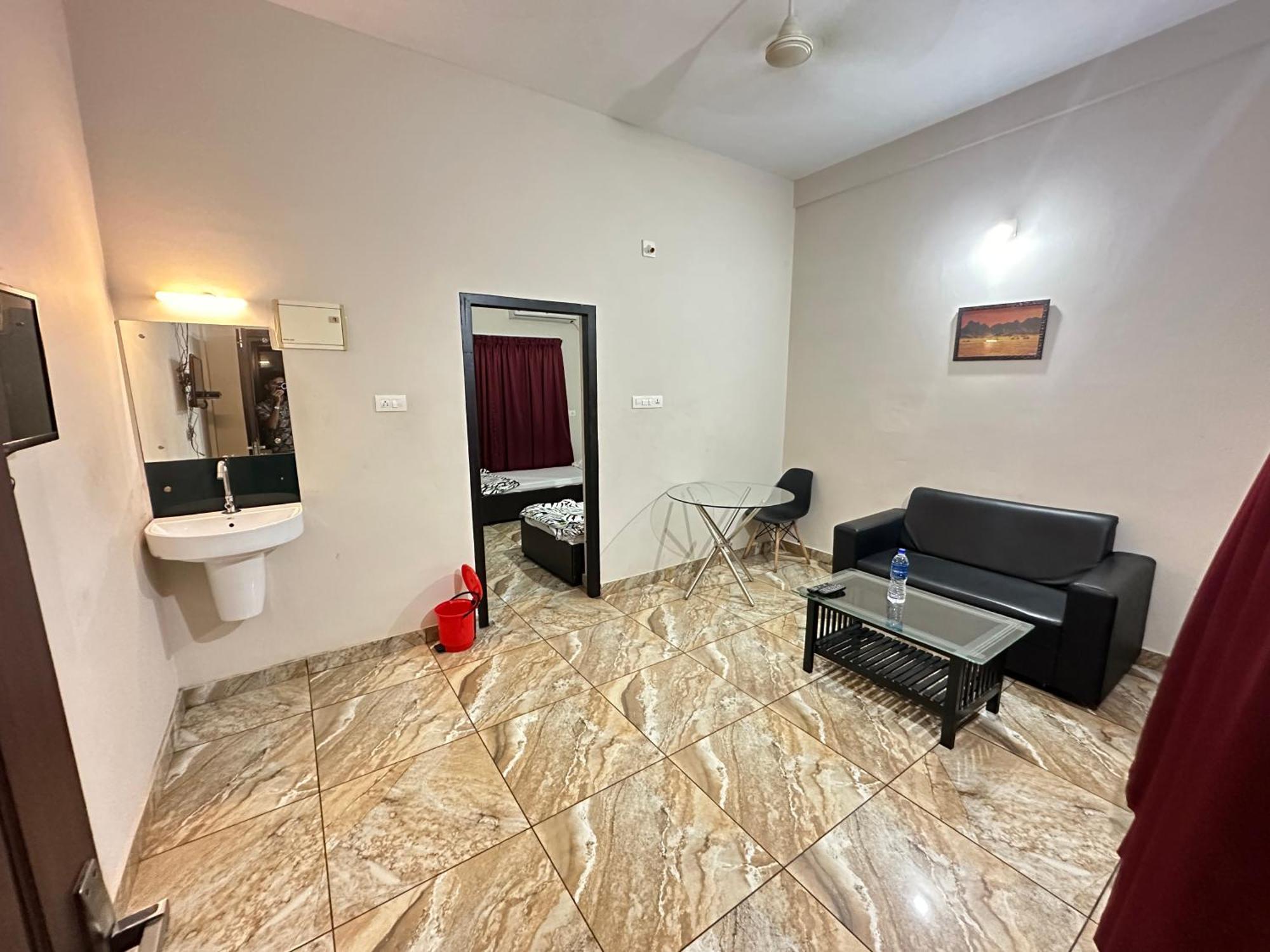 Hotel Zahir Residency Kondotty Exterior foto