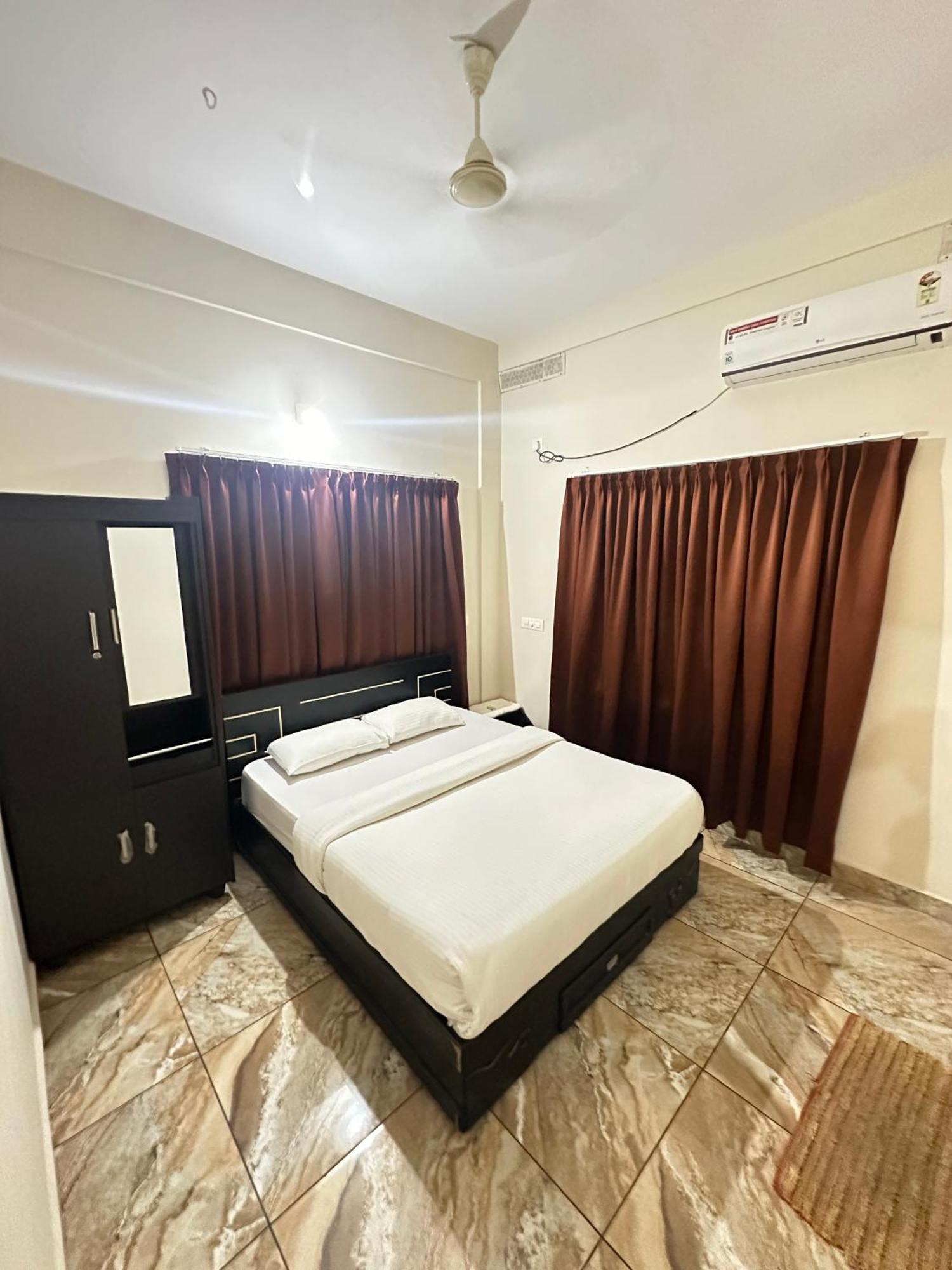 Hotel Zahir Residency Kondotty Exterior foto