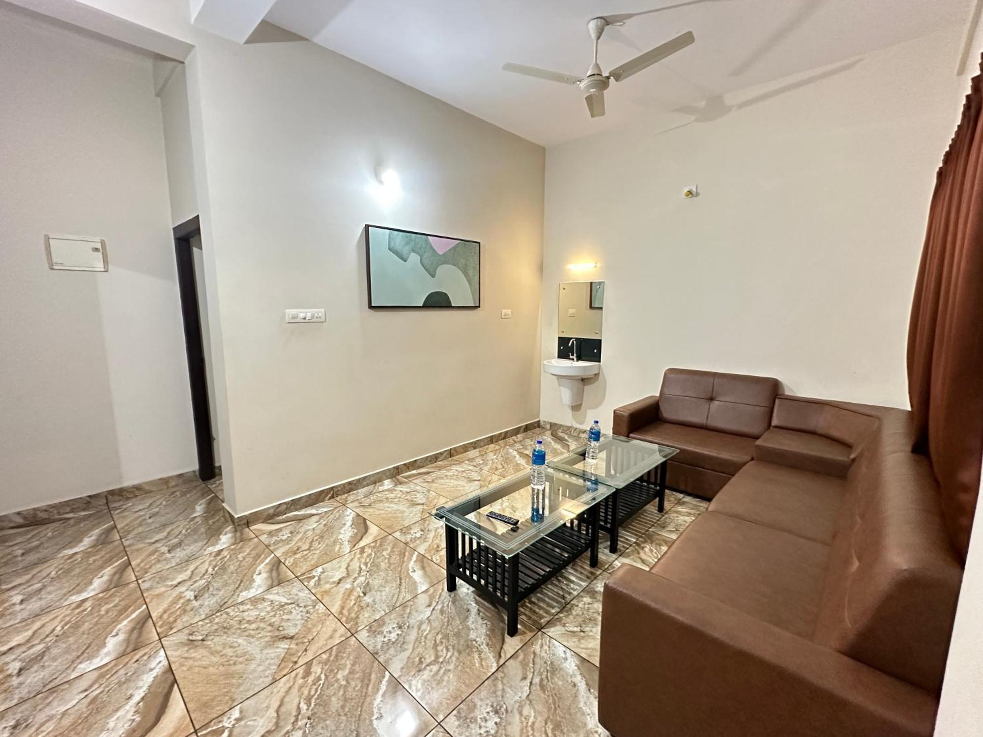 Hotel Zahir Residency Kondotty Exterior foto